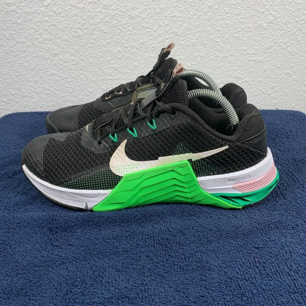 Nike Metcon 7 Womens 7.5 Black Green Strike Lace Lock Training Crossfit Shoes